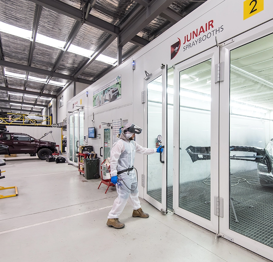 Bissell'spaint & Panel Qld - Junair Spray booth install